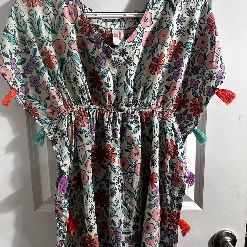 🌸 Cat & Jack Girls’ Floral Swim Cover-Up – Size L (10/12)